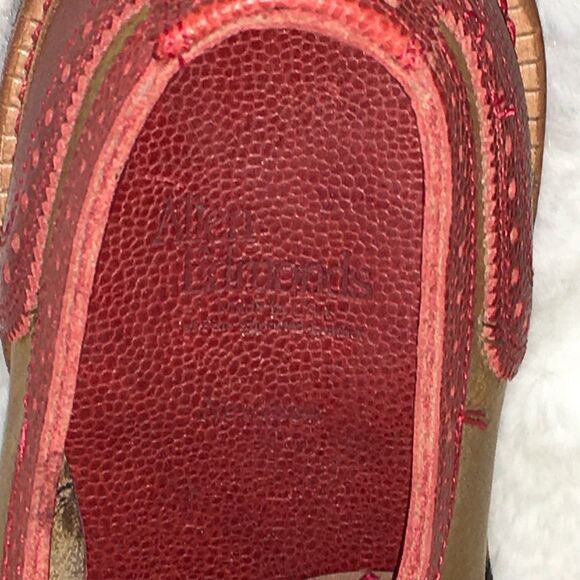 Allen Edmonds Men’s Red Leather Jingle Bell Moc Wingtip Oxfords Dress Shoes 9.5 - Picture 13 of 13